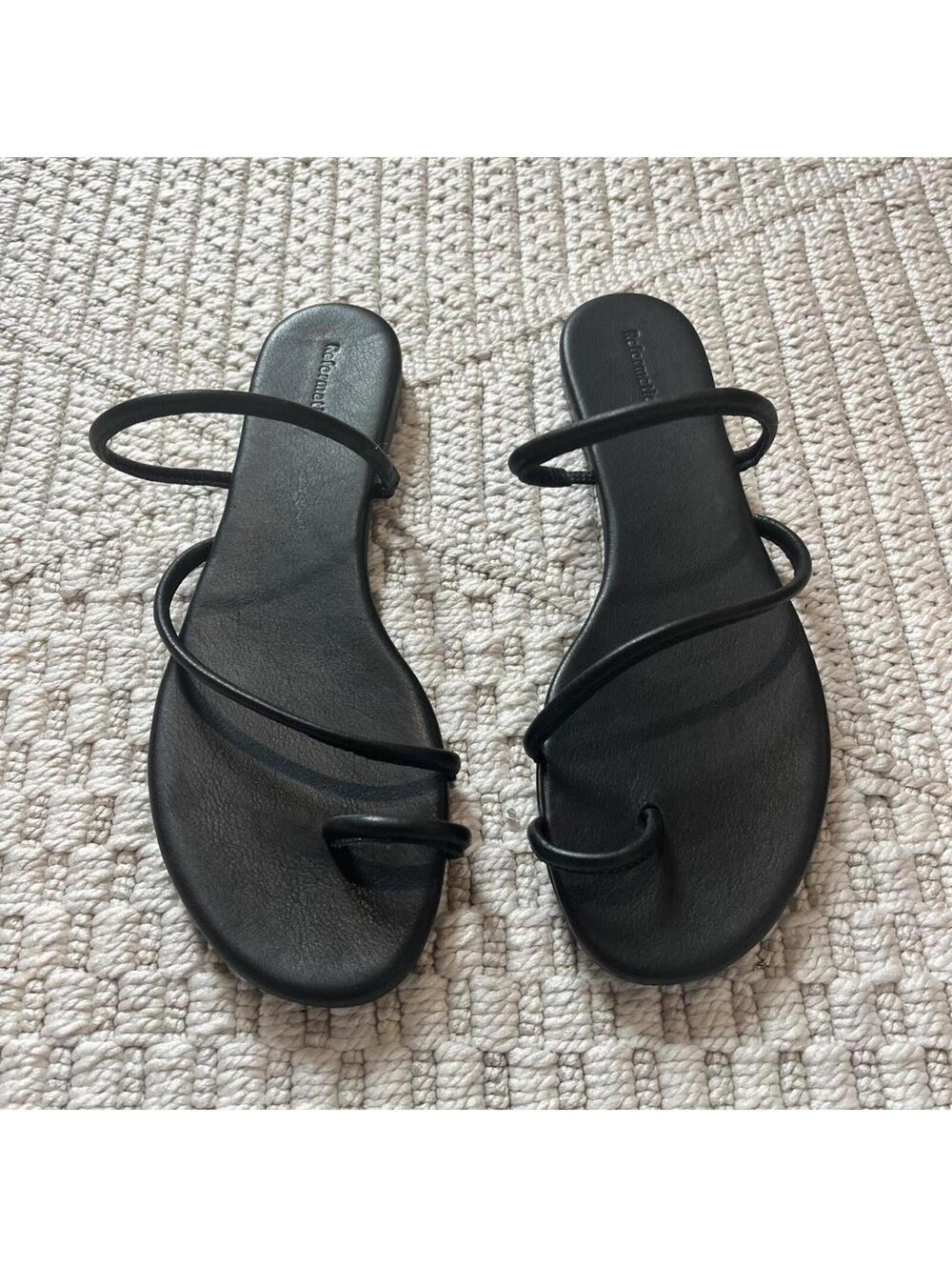 Reformation Ludo Toe Ring Strappy Flat Sandal - Picture 2 of 5